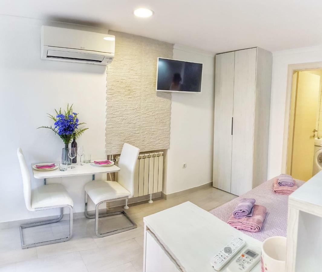 شقة تروغير  في Studio Apartman Noa المظهر الخارجي الصورة