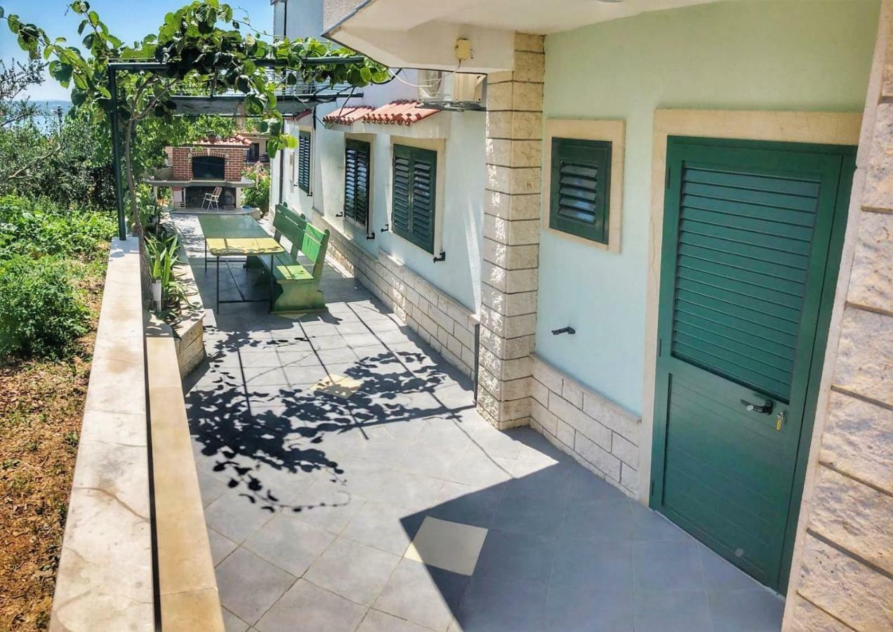 شقة تروغير  في Studio Apartman Noa المظهر الخارجي الصورة